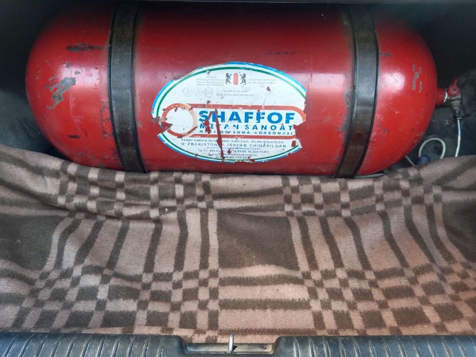 Lasetti 1.8 sotiladi navarotlari bilan Ласетти 1.8 продам срочно с нав