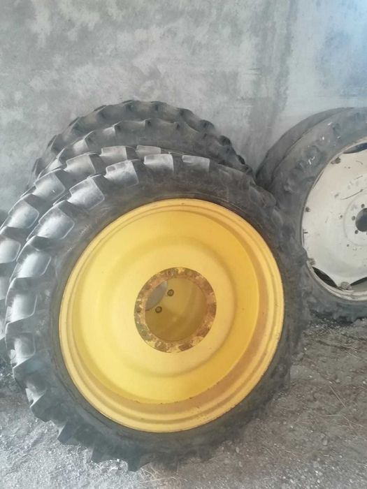 Roti tractor înguste