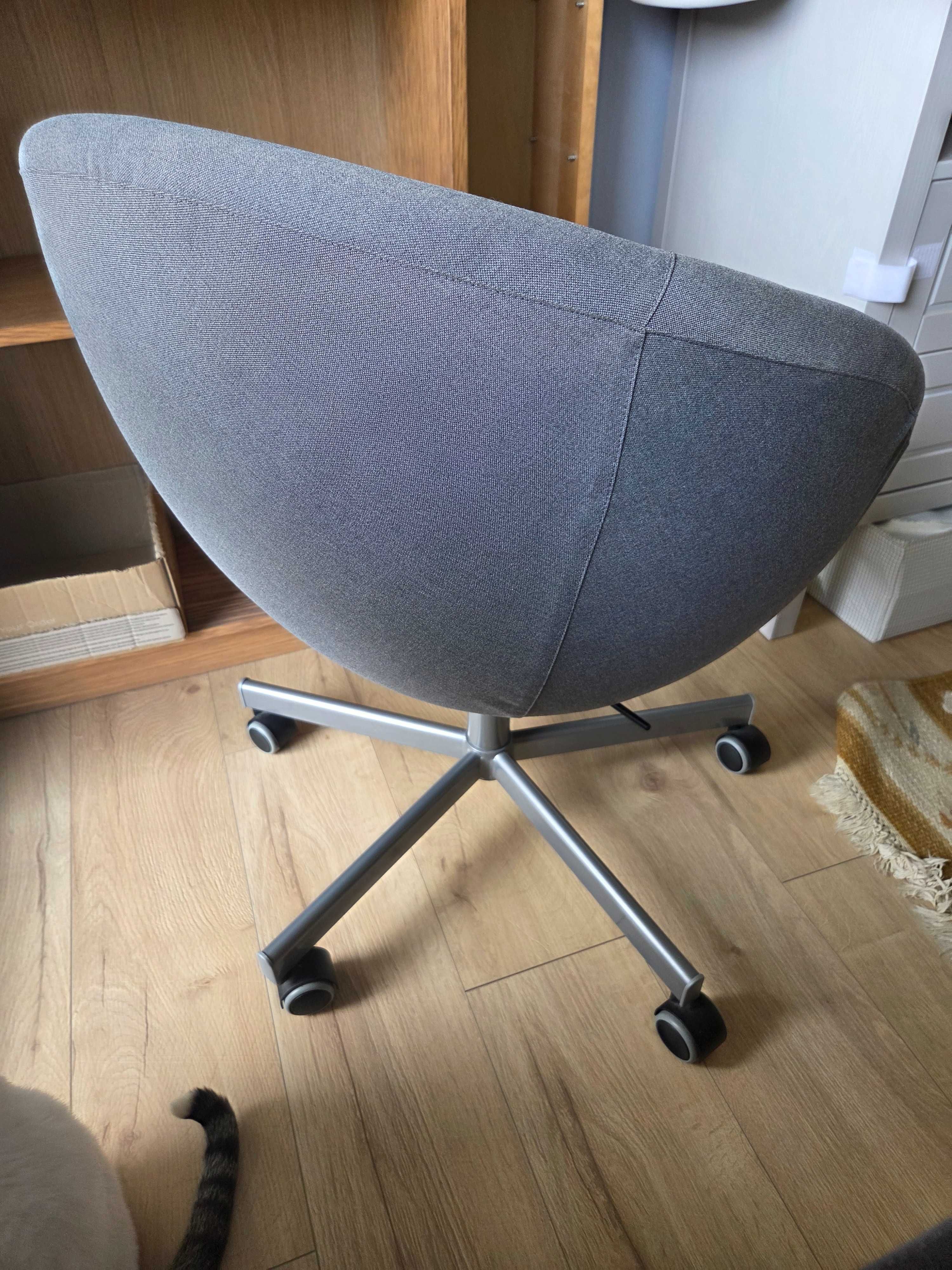 Стол ikea Skruvsta