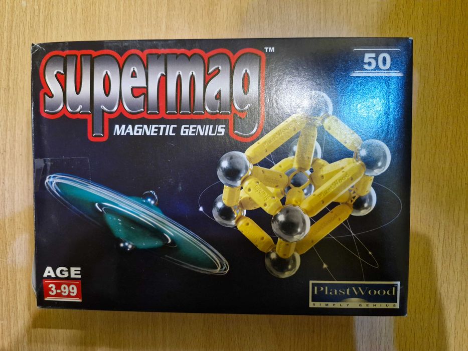 Lot - jocuri construcție cu piese magnetice-asemănător Geomag
