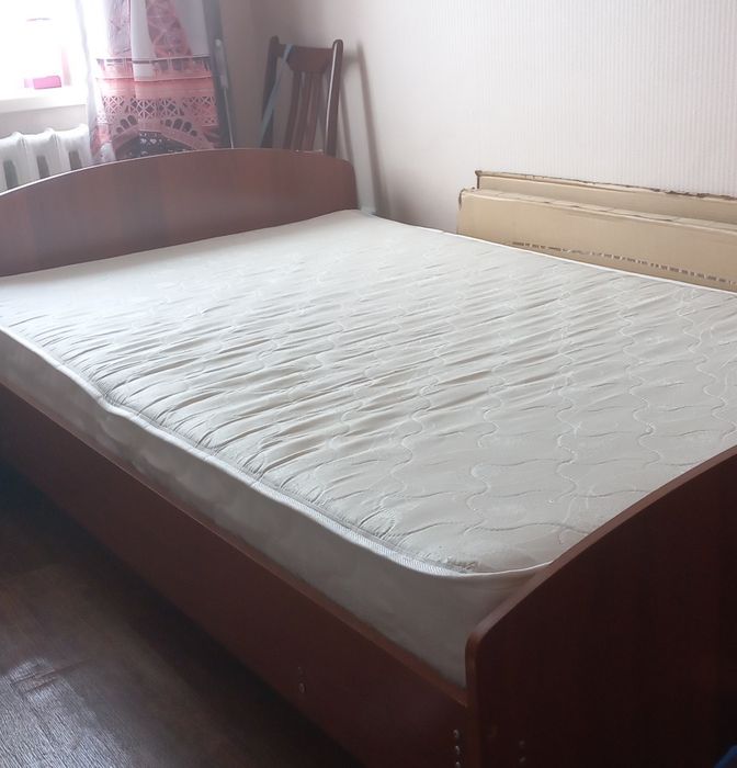 Продам матрас на кровать