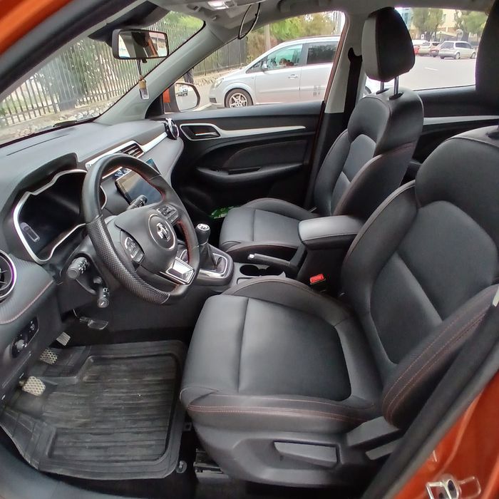 Autoturism MG ZS motor 1,5 benzină manual