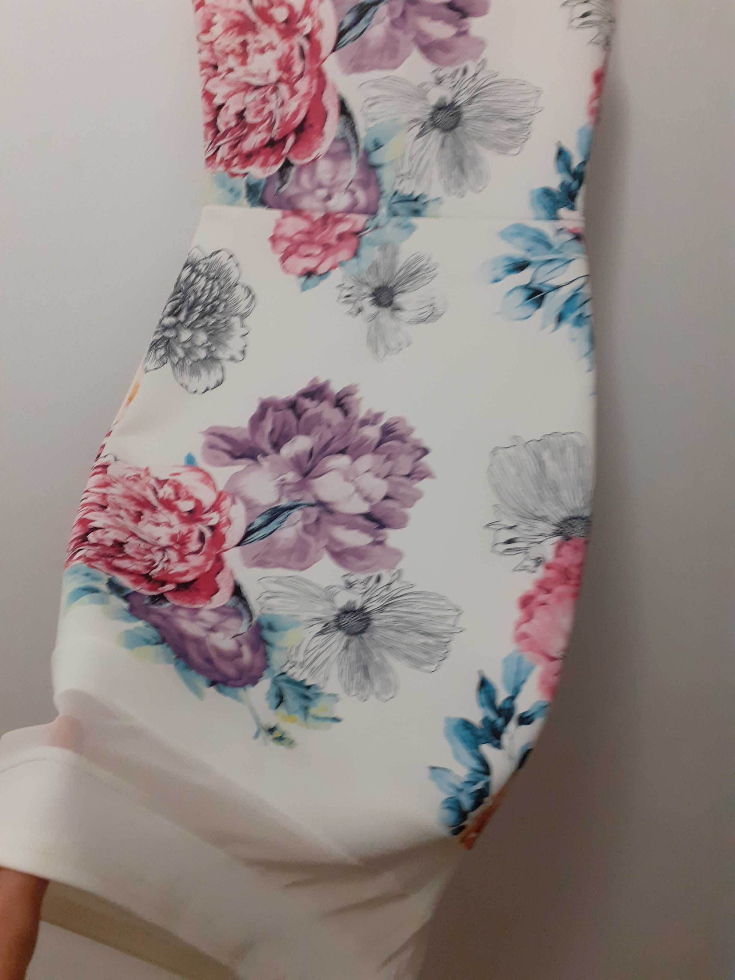 Rochie mulată, conică, cu imprimeu floral și plasă
