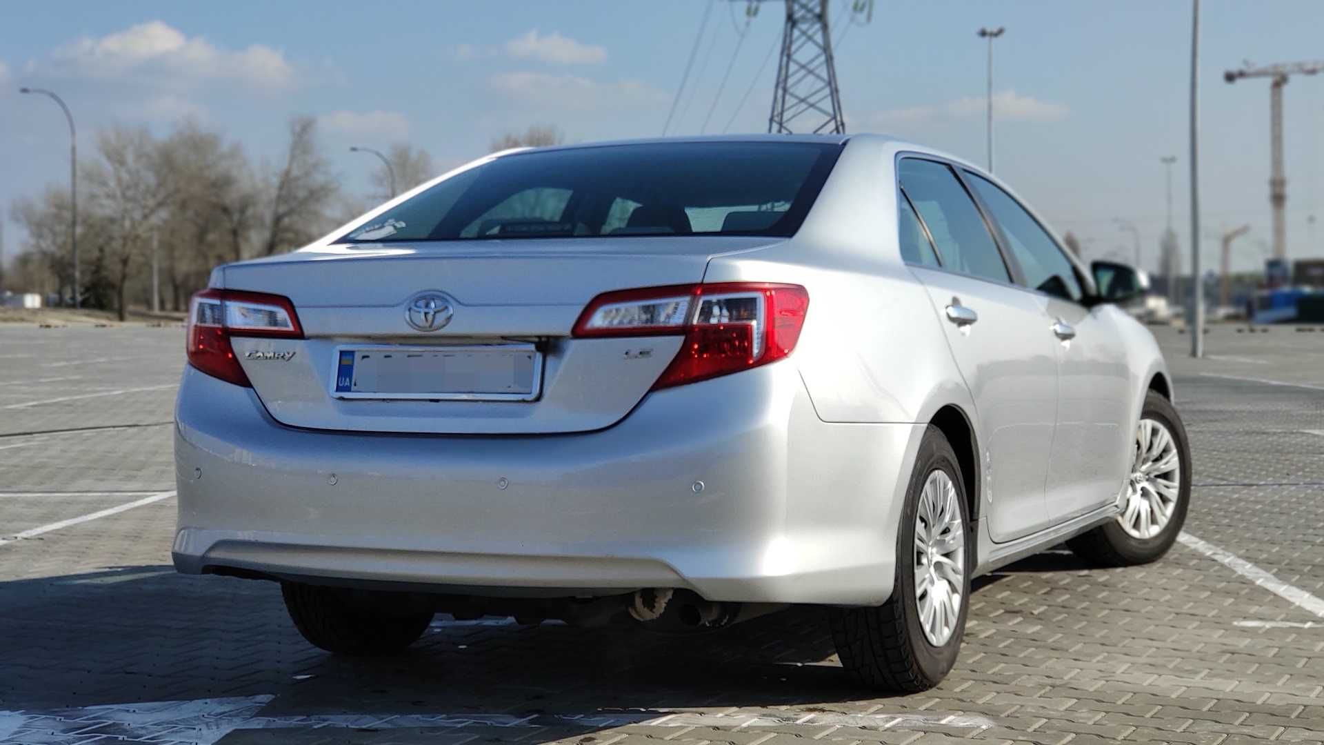 Фонарь задний на Toyota Camry 50 (USA SE)/Камри 50
