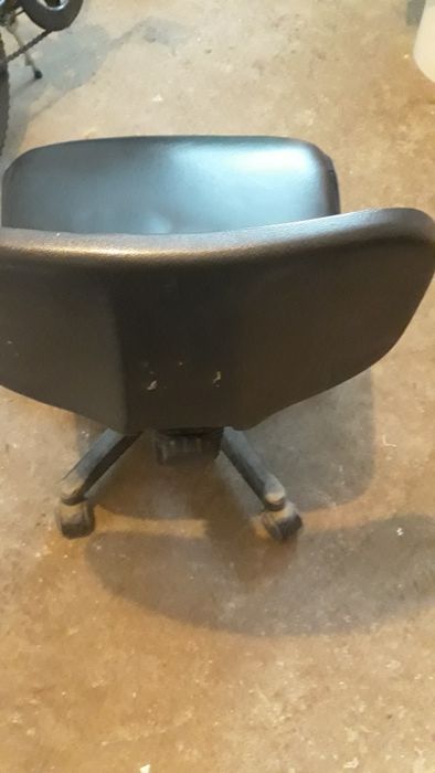 Кожен стол за бюро или офис