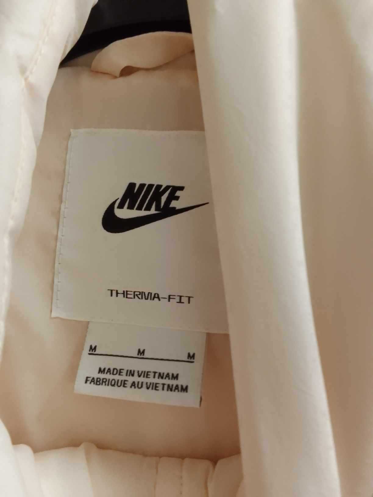 Дамски оригинален елек NIKE