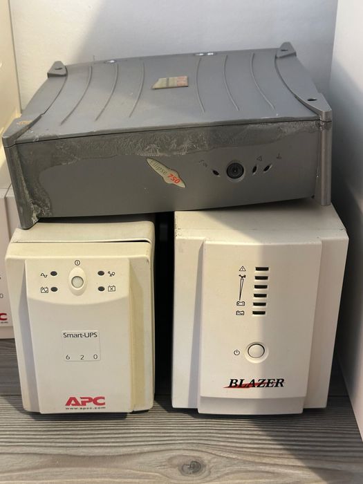 ups stabilizator tensiune back-up APC 620 Blazer 1000 MGE 750