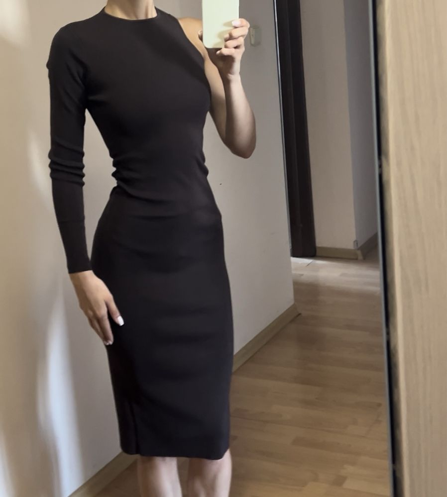 Zara рокля S размер