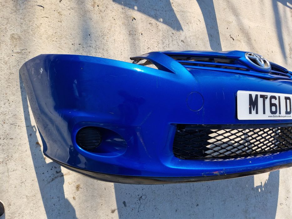 Bara fata Toyota Auris Facelift 2011