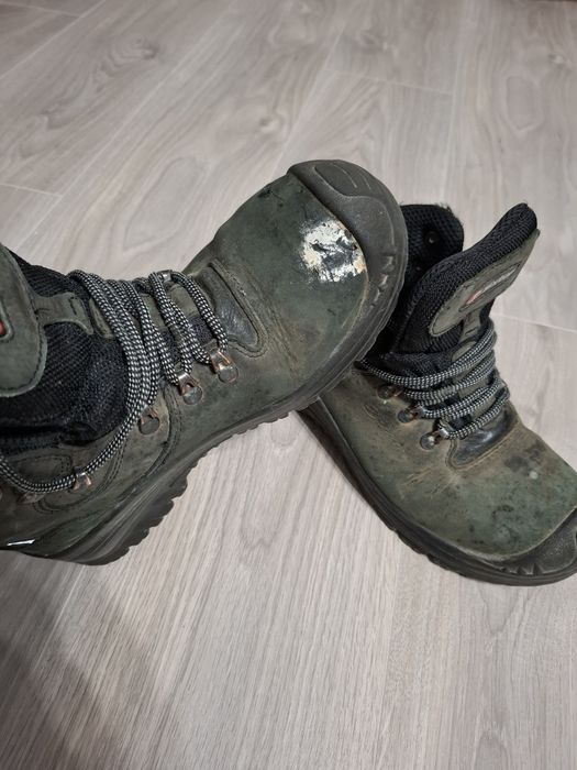 Bocanci pentru lucru sixton