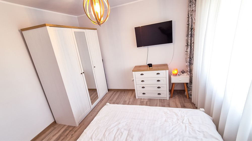Vând apartament 2 camere gata de mutat – zonă centrală