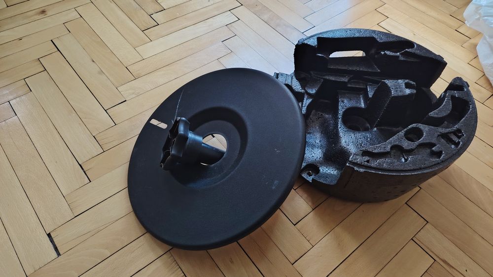 Органайзер /тип леген/ за инструменти от Ауди А3 L 8