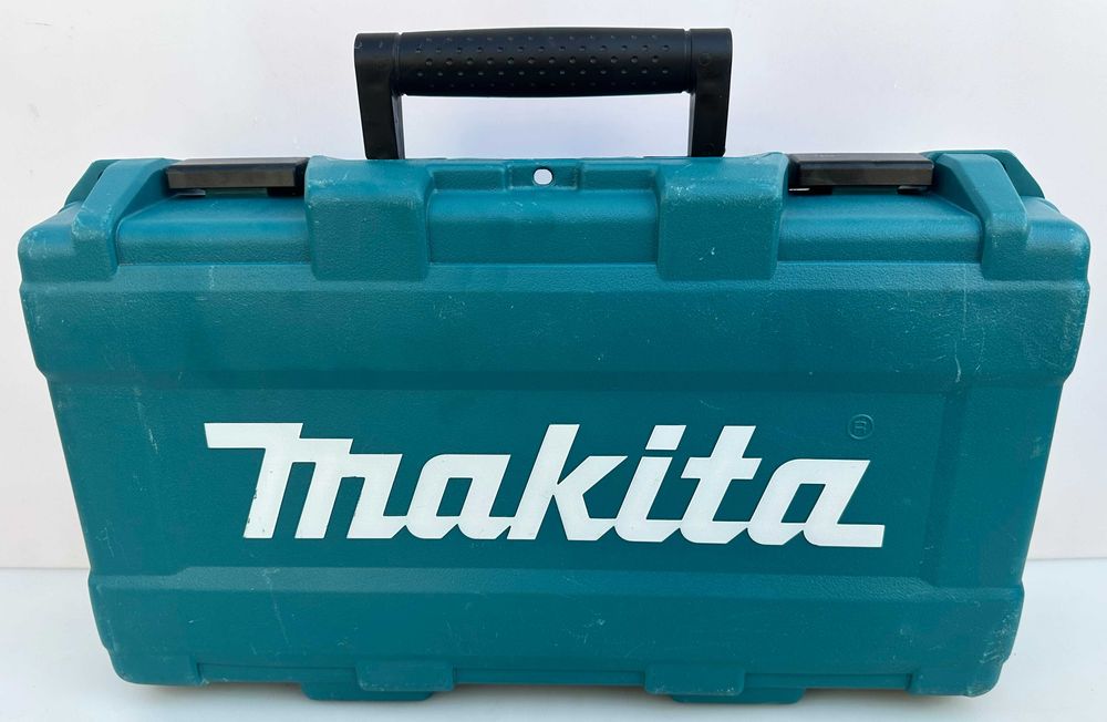 Makita DJR186 - Акумулаторен саблен трион 18V 5.0Ah