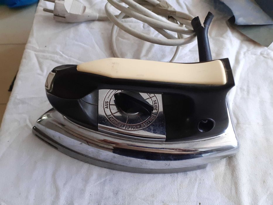 fier de calcat colectie antic Rowenta
