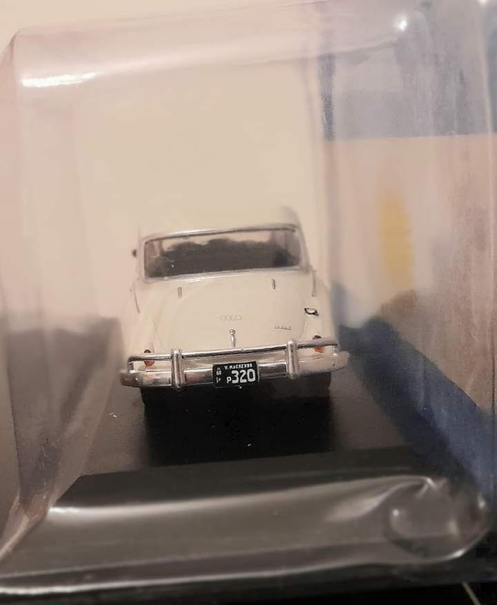 Auto Union 1000 S (1960) 1:43 Ixo