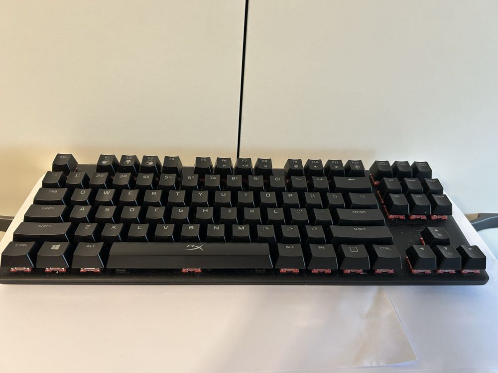 Механична клавиатура HyperX Alloy Origins Core 65%-ова