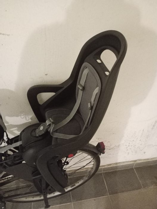 Vand scaun bicicleta pentru copii