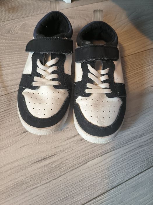 Adidasi măr 30 stare foarte buna