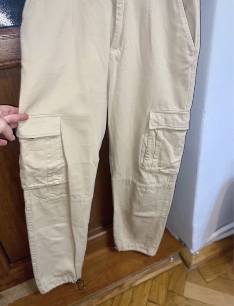 Pantaloni cargo Pull&Bear