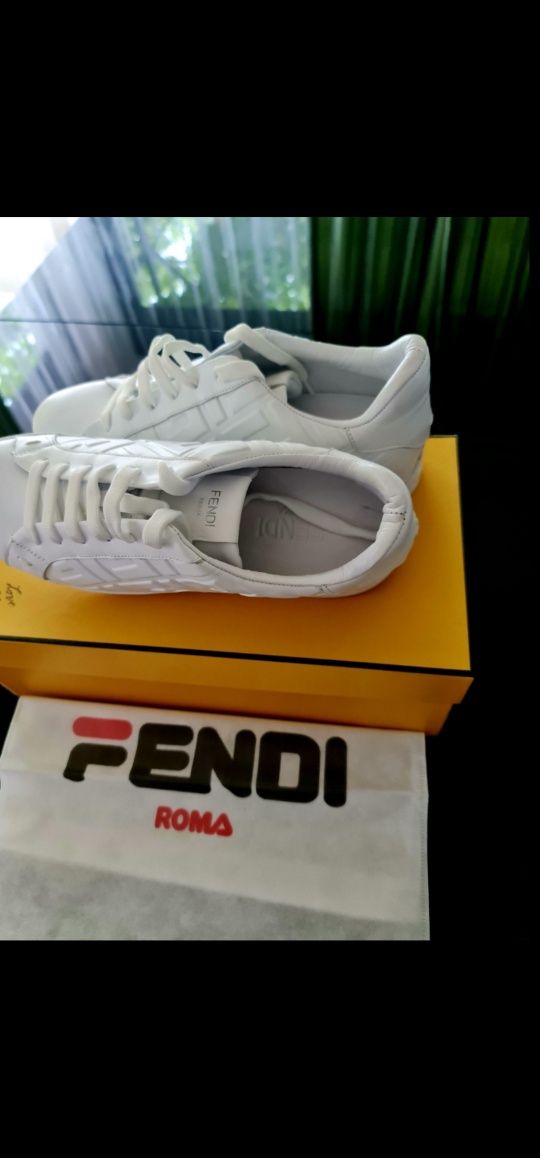 Adidasi / sneakers Fendi, marimea 42