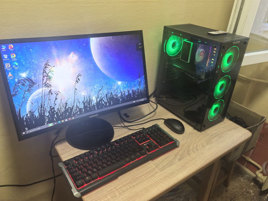 Calculator complet de gaming cu monitor și i7 9700