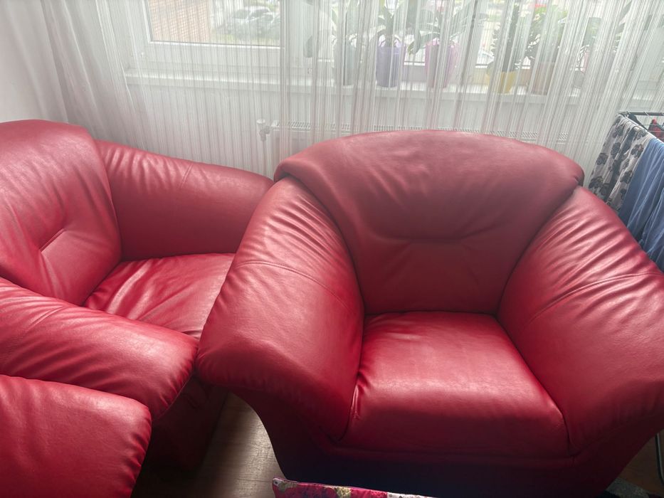 Canapea extensibila plus două fotolii!