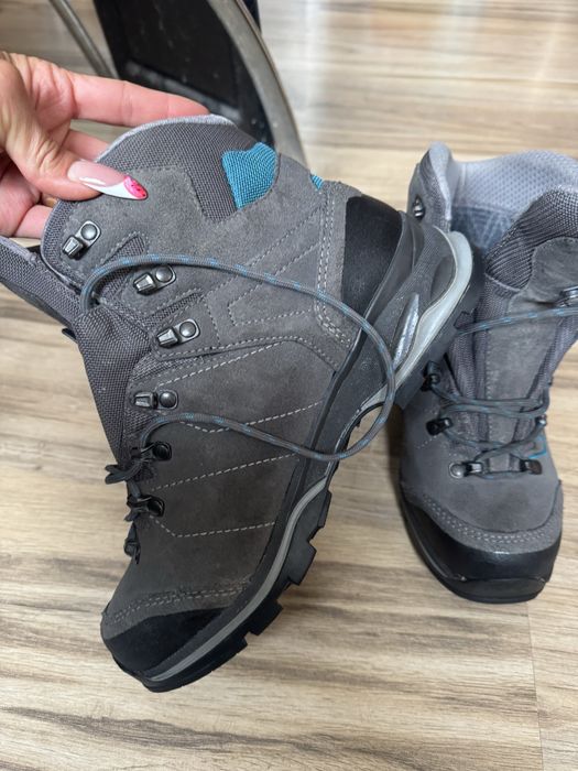 Оригинални високи обувки Lowa Vantage Gtx Mid ! 39 н