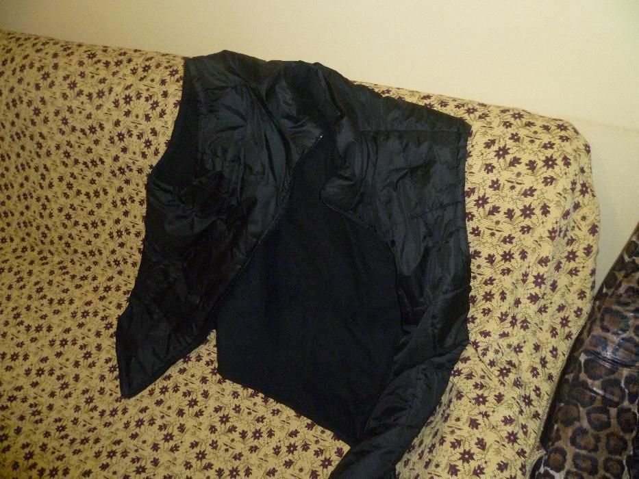 Шушлеково яке зимно продавам с две вълнени блузи и палто чисто и яке я