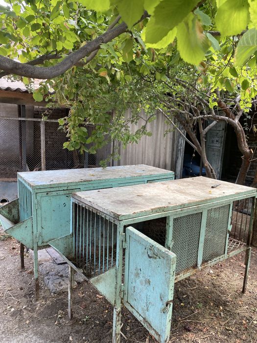 Крольчатники 2 шт железные