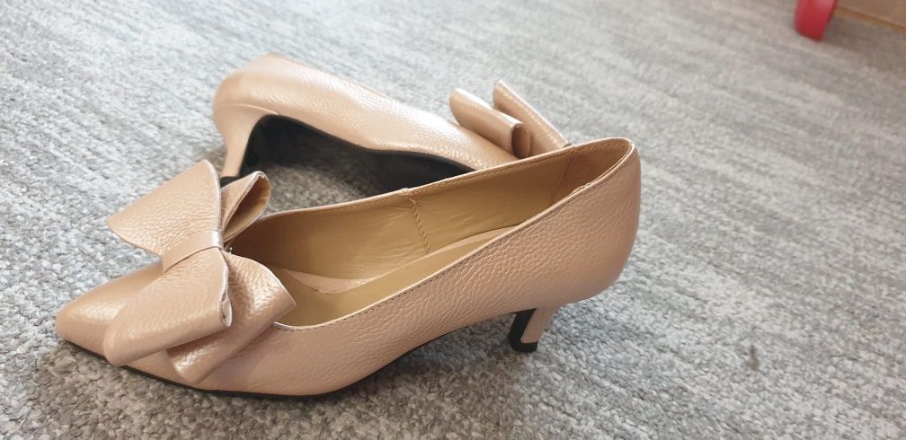 Pantofi piele 36.