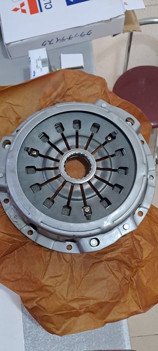 Корзина сцепления Mitsubishi Pajero 2.8 4M40.