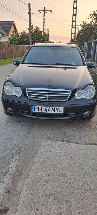 Mercedes w203 2004 Preț  Fix 1500e