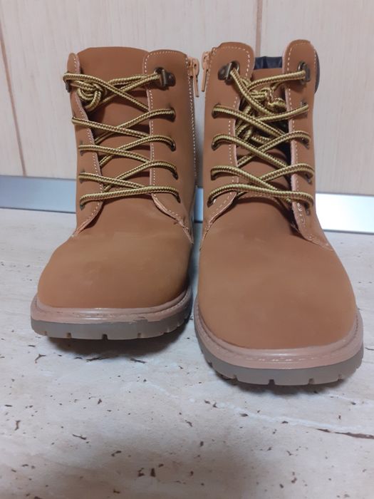 Ghete de piele mărimea 36/37