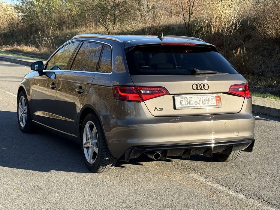 Audi a3 8v 2015 1.6 tdi Xenon / Drive select