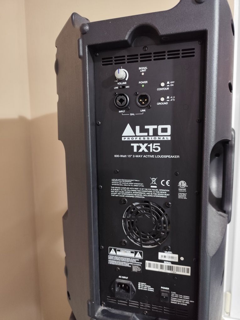 Alto TX15 Professional 15 Inch Active + Subwoofer