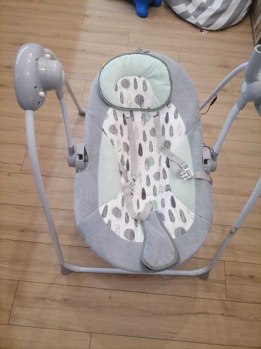 Продавам детска Ел люлка
