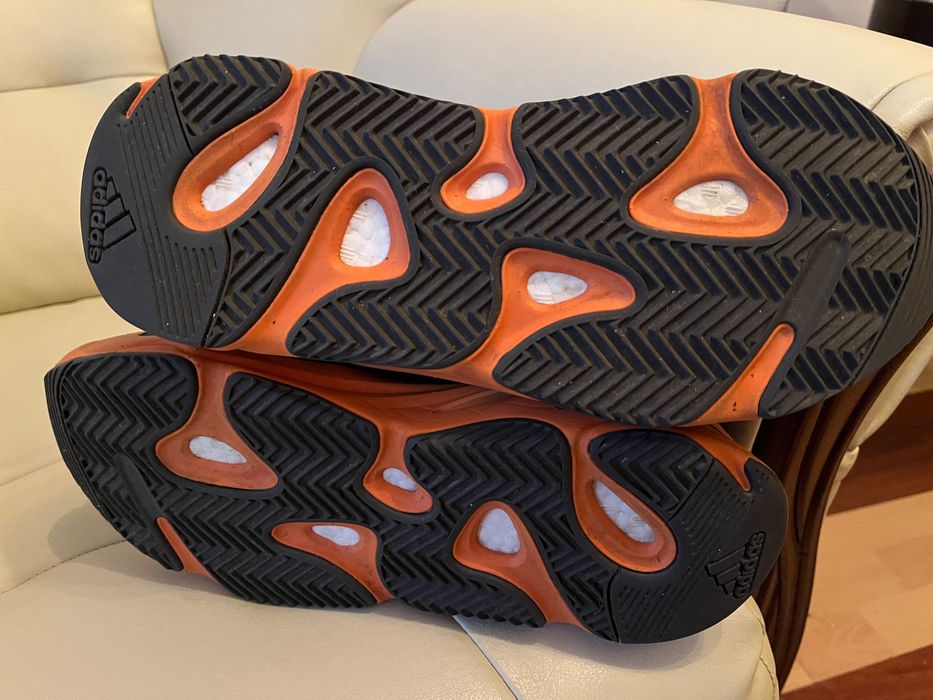 Pantofi sport Adidas Yeezy 700 Bright Blue