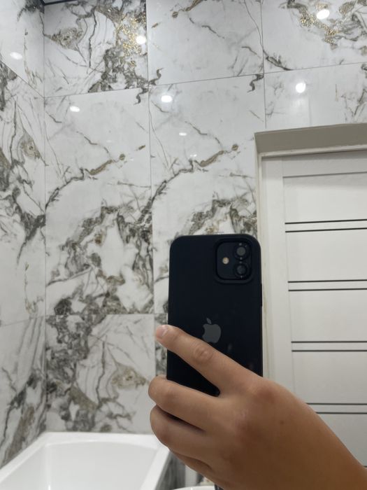 Iphone 12 256gb 75%аккум в идеале
