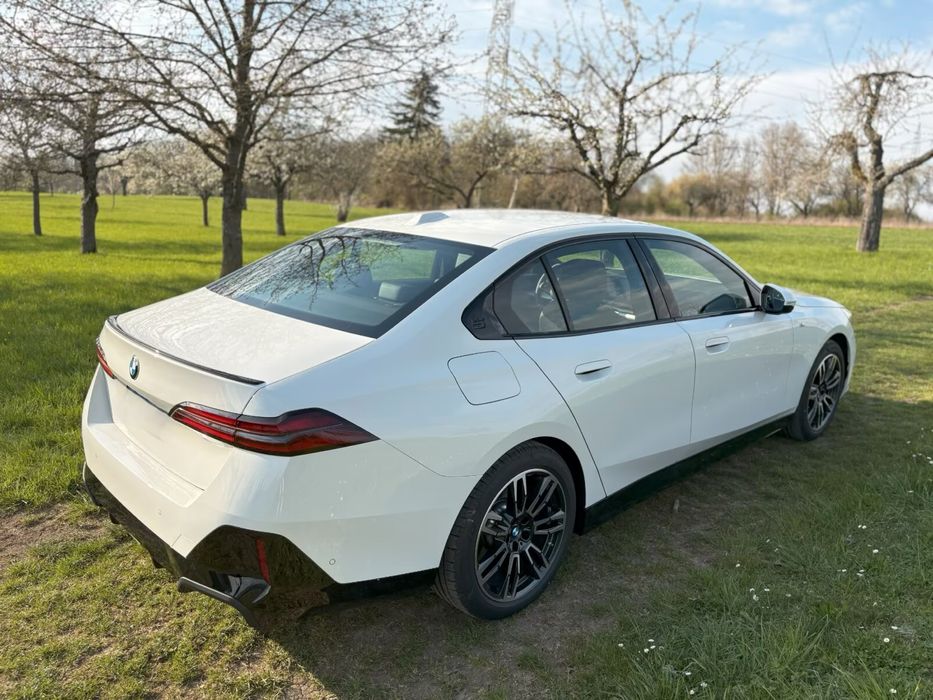 Dezmembrez BMW Seria 5 G60, G61 / i5 2.0 Diesel