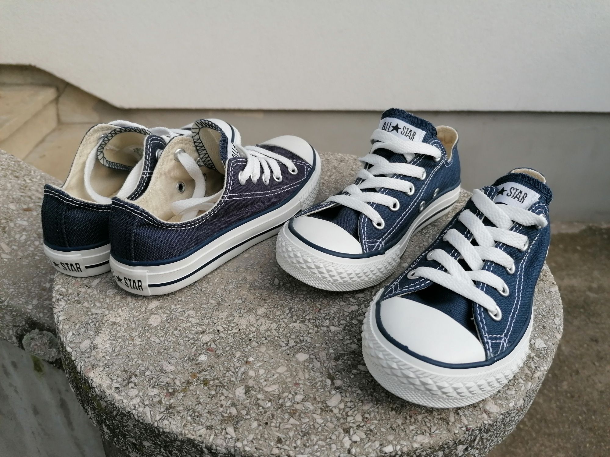 Teniși Converse pentru copii, noi, originali.
Mărimi 28,5, 30 și 31.
P