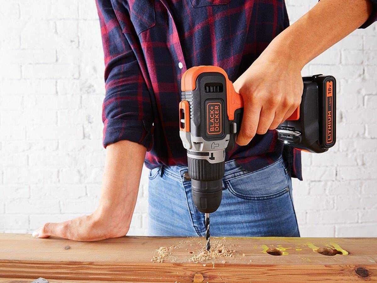 НОВО Ударен Винтоверт Black and Decker 18V Li-Ion