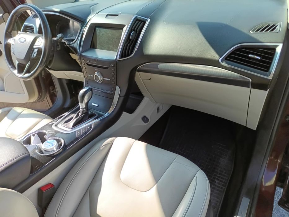 Ford edge Bi-turbo 210cp