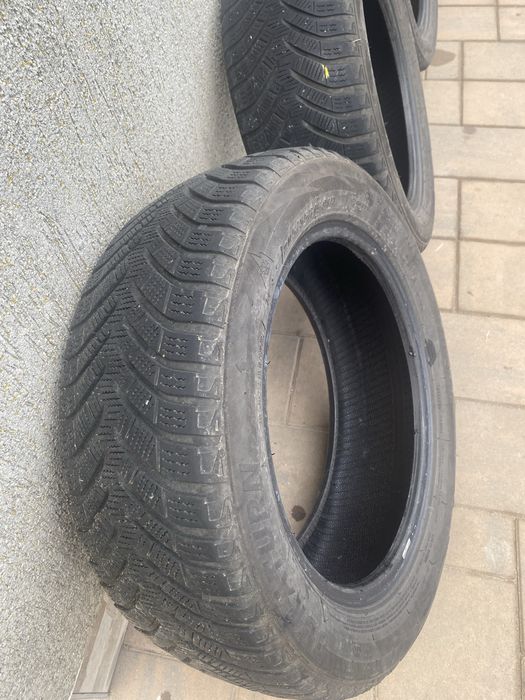 Vând cauciucuri 205 55 r16