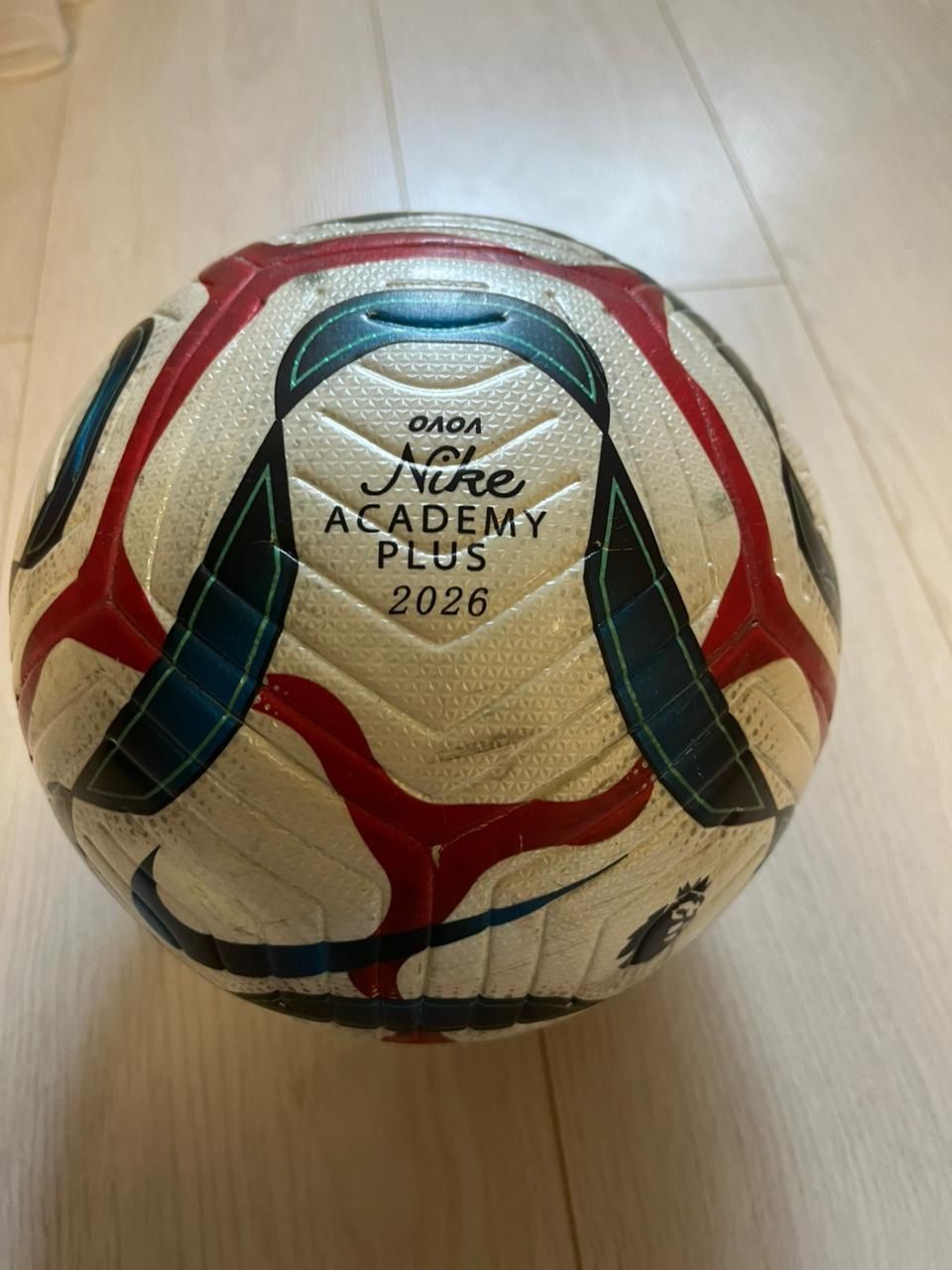 Продам мяч Nike ACADEMY PLUS 2026