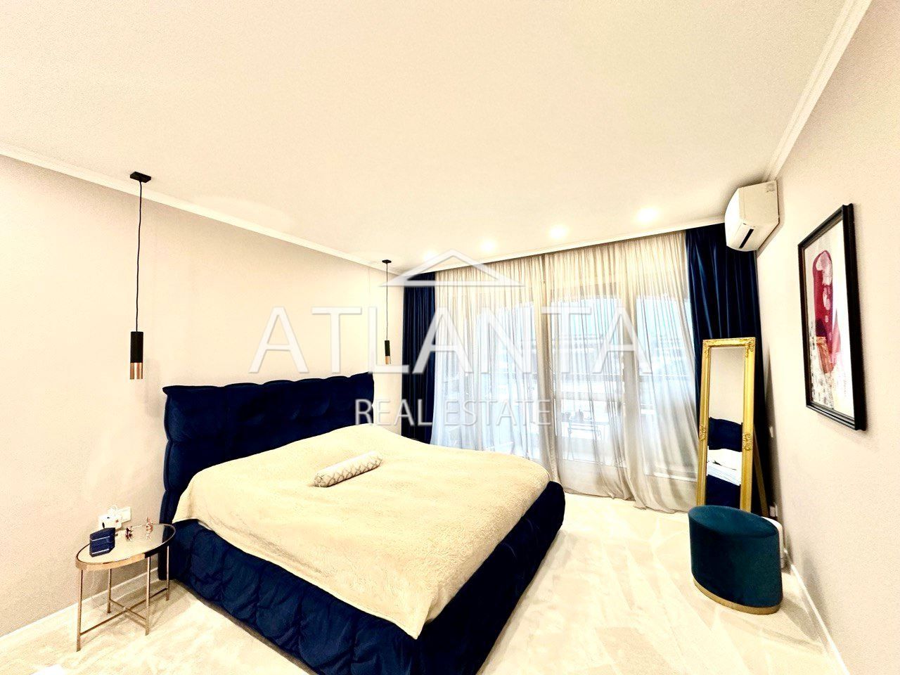 Продава се Двустаен апартамент в к.к. Св.Св. Константин и Елена - 104 кв.м за 2404 €/кв.м - Снимка #5