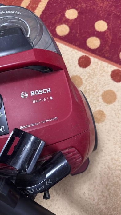Boshch Serie 4пылесос