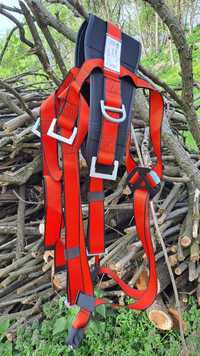Vând echipament profesional de cățărare alpinism utilitar