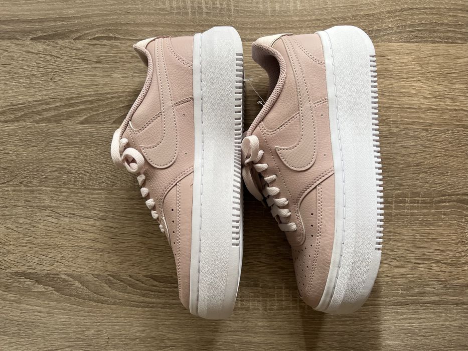 Обувки/маратонки розови NIKE Court Vision Alta