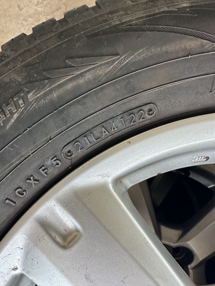 225/65/17 Toyo Celsius AS2 всезонни гуми