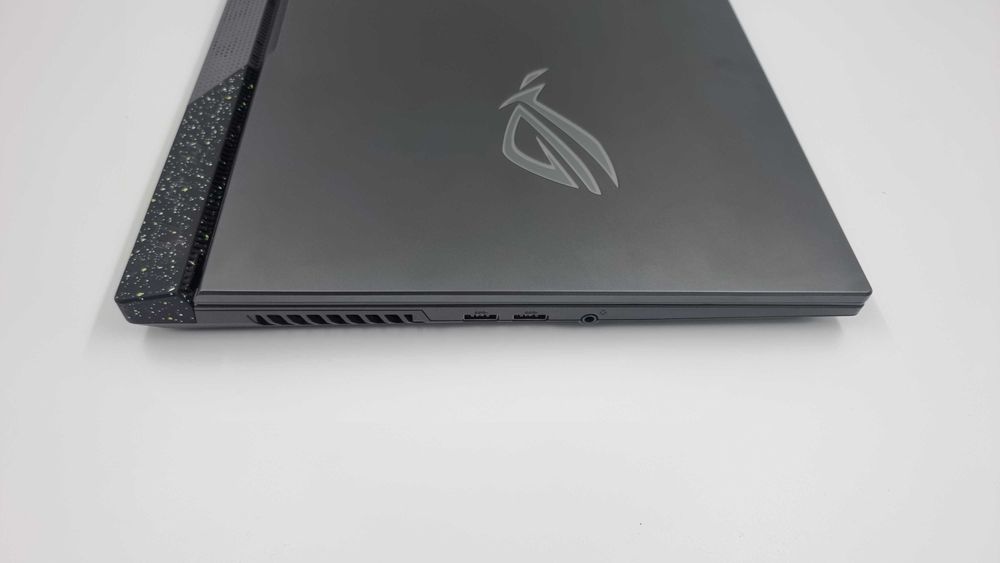 Laptop Asus ROG STRIX [Amanet Club Caro]